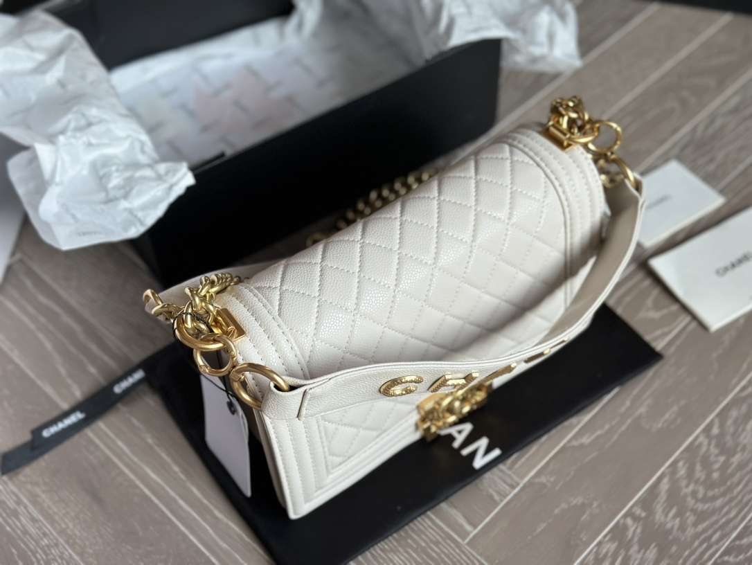 cc-leboy20ss-25-15cm-caviar-leather-3436