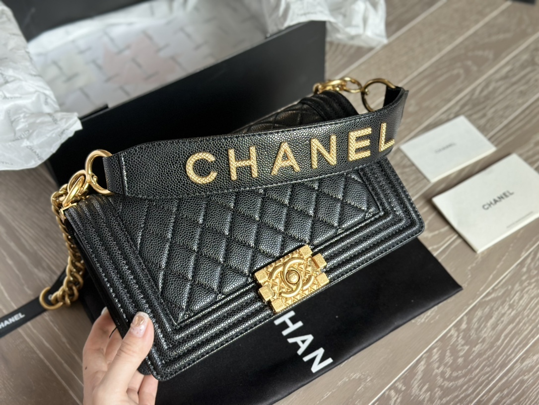 cc-leboy20ss-25-15cm-caviar-leather-3436