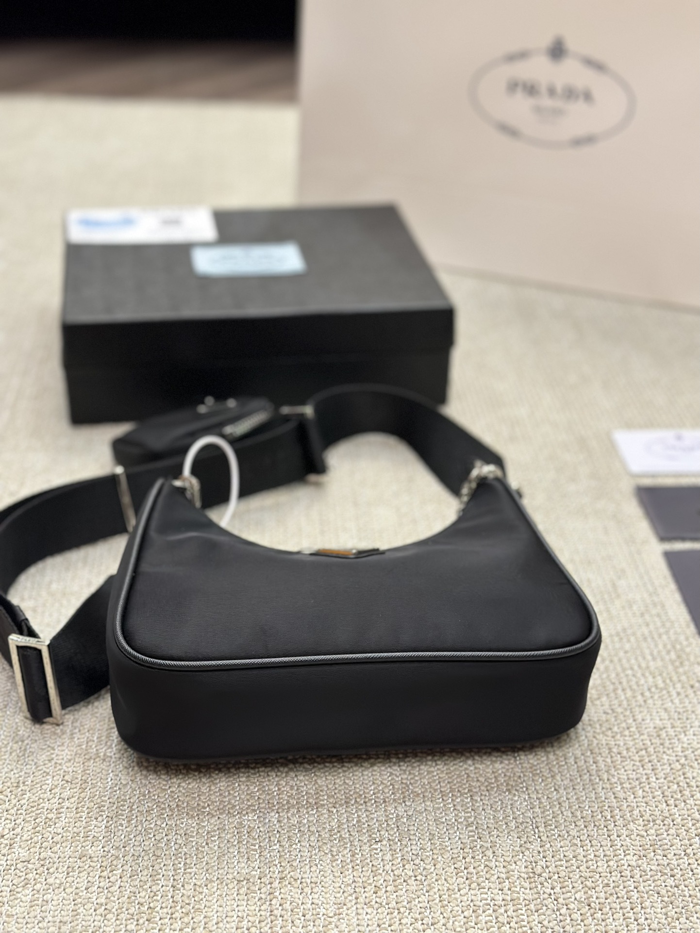 pra-hobo-new-arrival-bag-size-22-16cm-7149