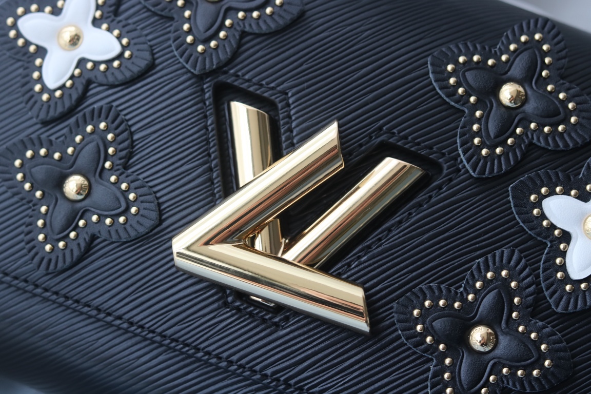 louis-twist-denim-mediums-size-23-18-8cm-3430