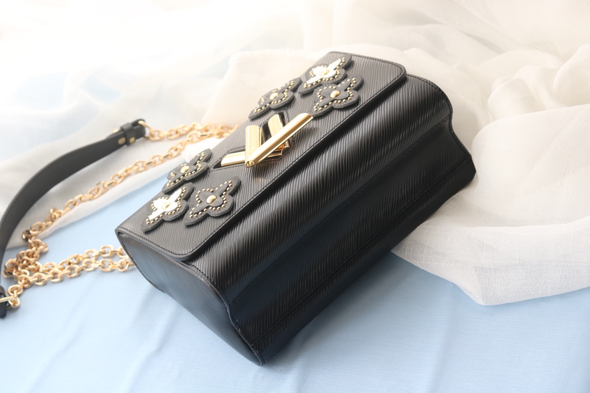 louis-twist-denim-mediums-size-23-18-8cm-3430