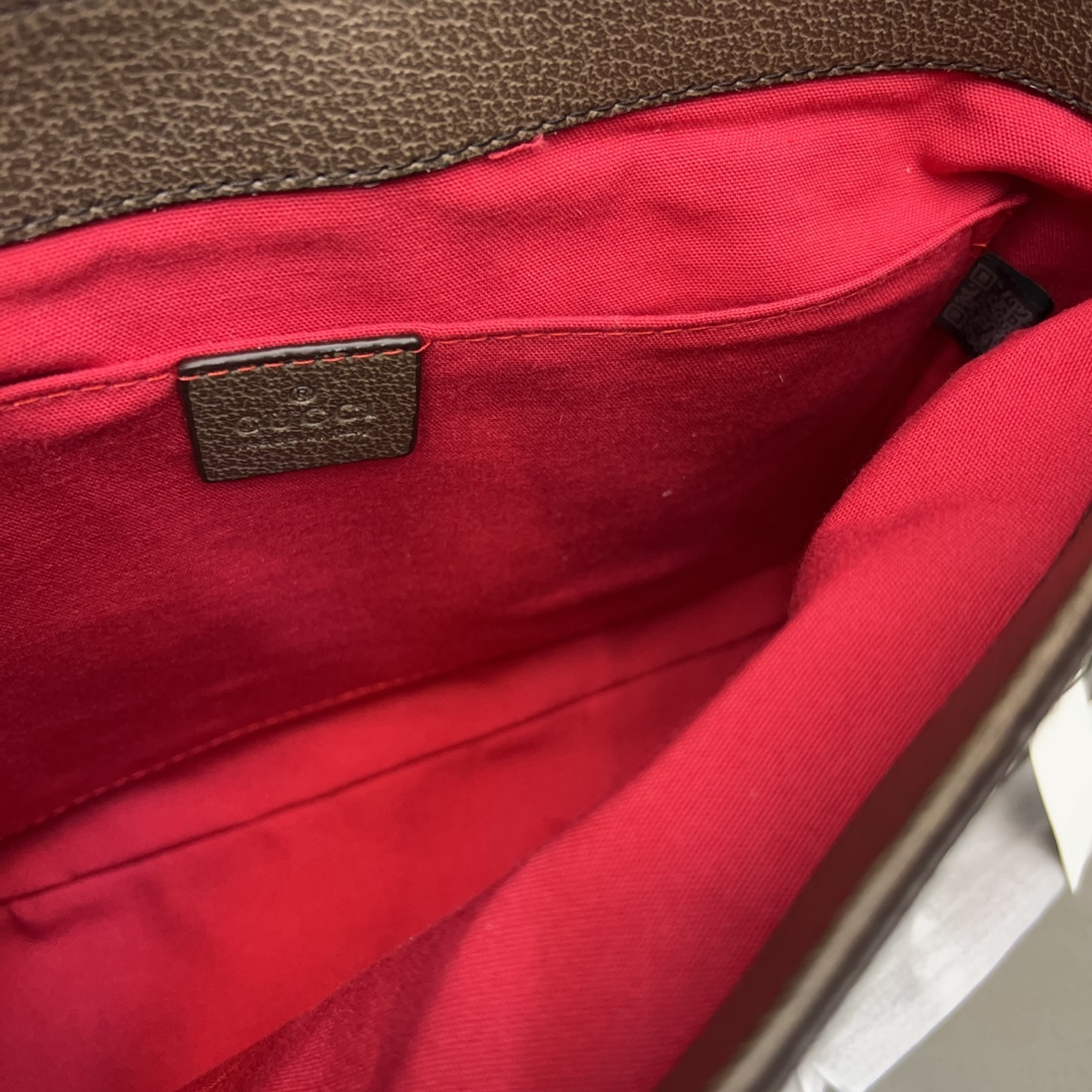 gg-man-and-women-crossbody-bag-size-23-x-28-cm-2051