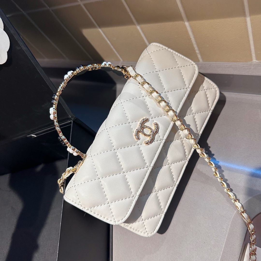 cc-woc-new-arrival-bag-size-19-cm-9891