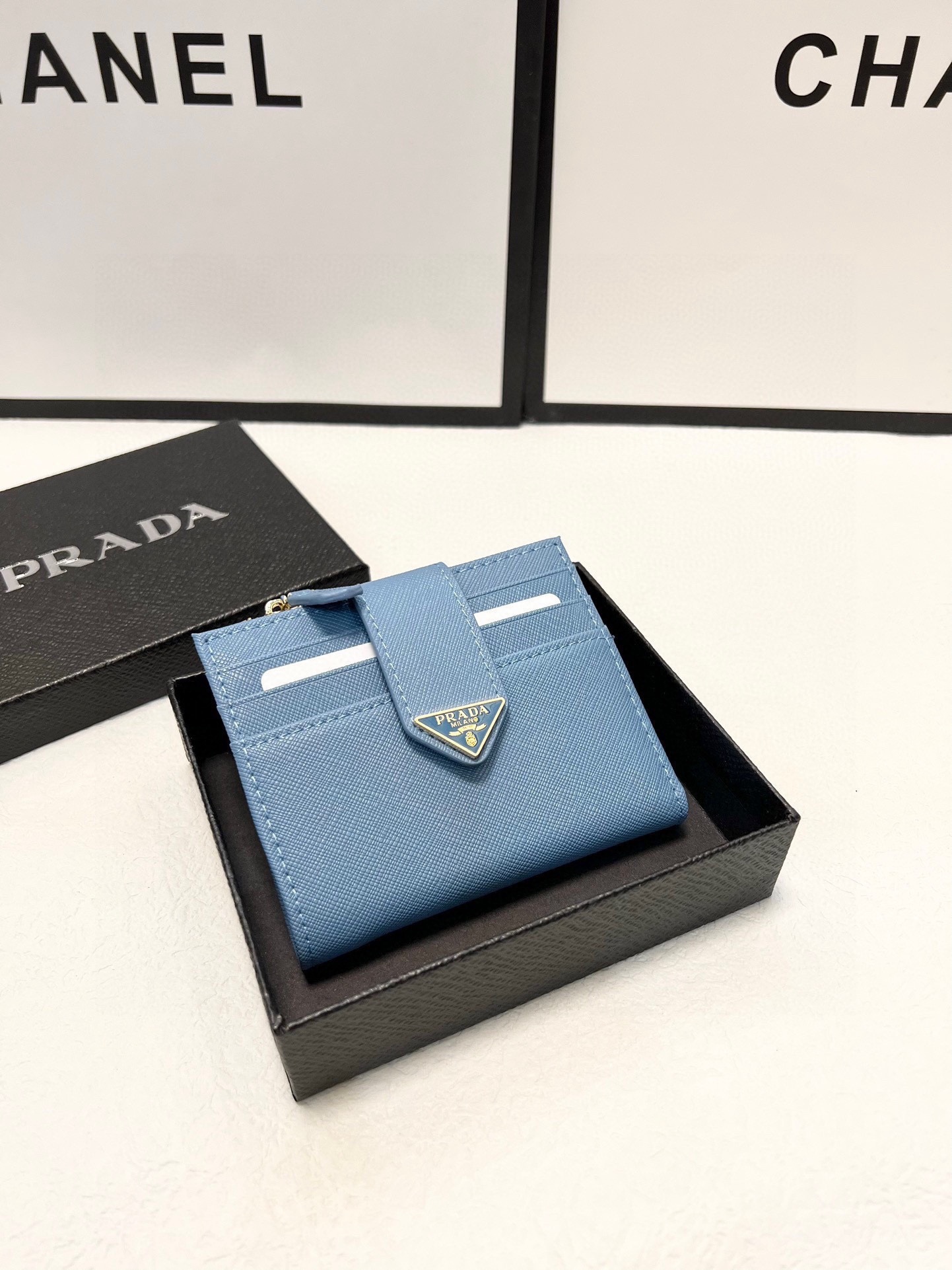 pra-wallet-men-and-women-size-10x9-cm-4047