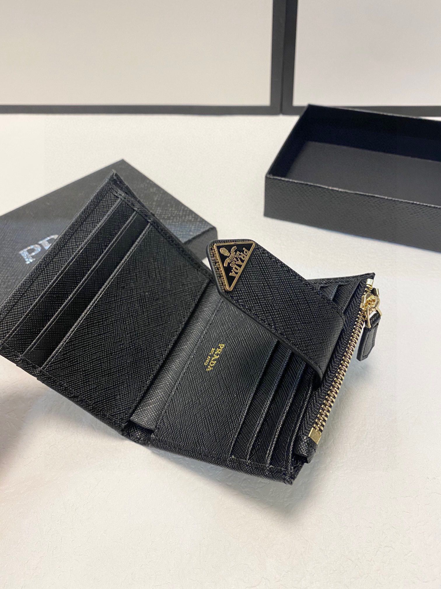 pra-wallet-men-and-women-size-10x9-cm-4047