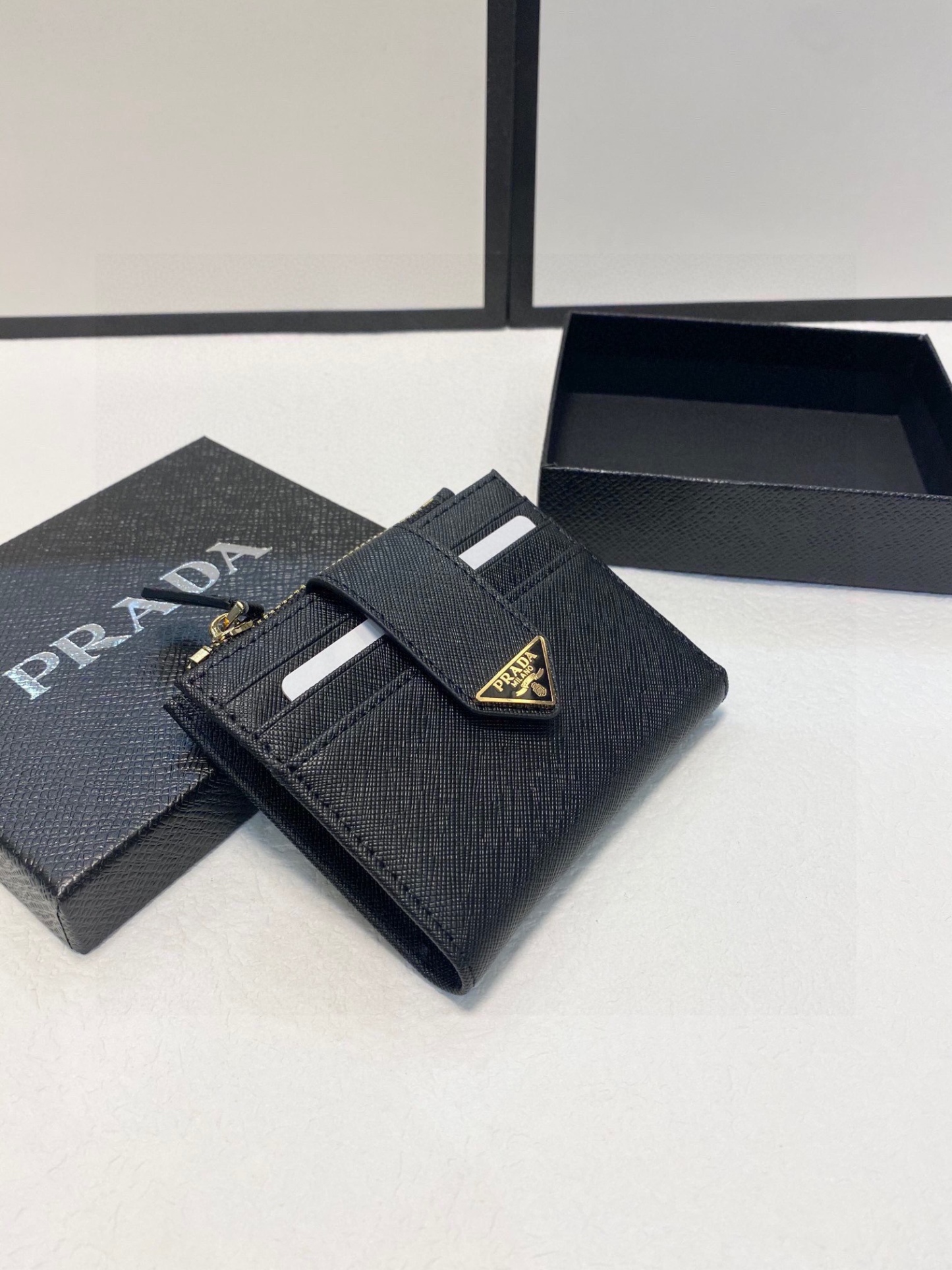 pra-wallet-men-and-women-size-10x9-cm-4047