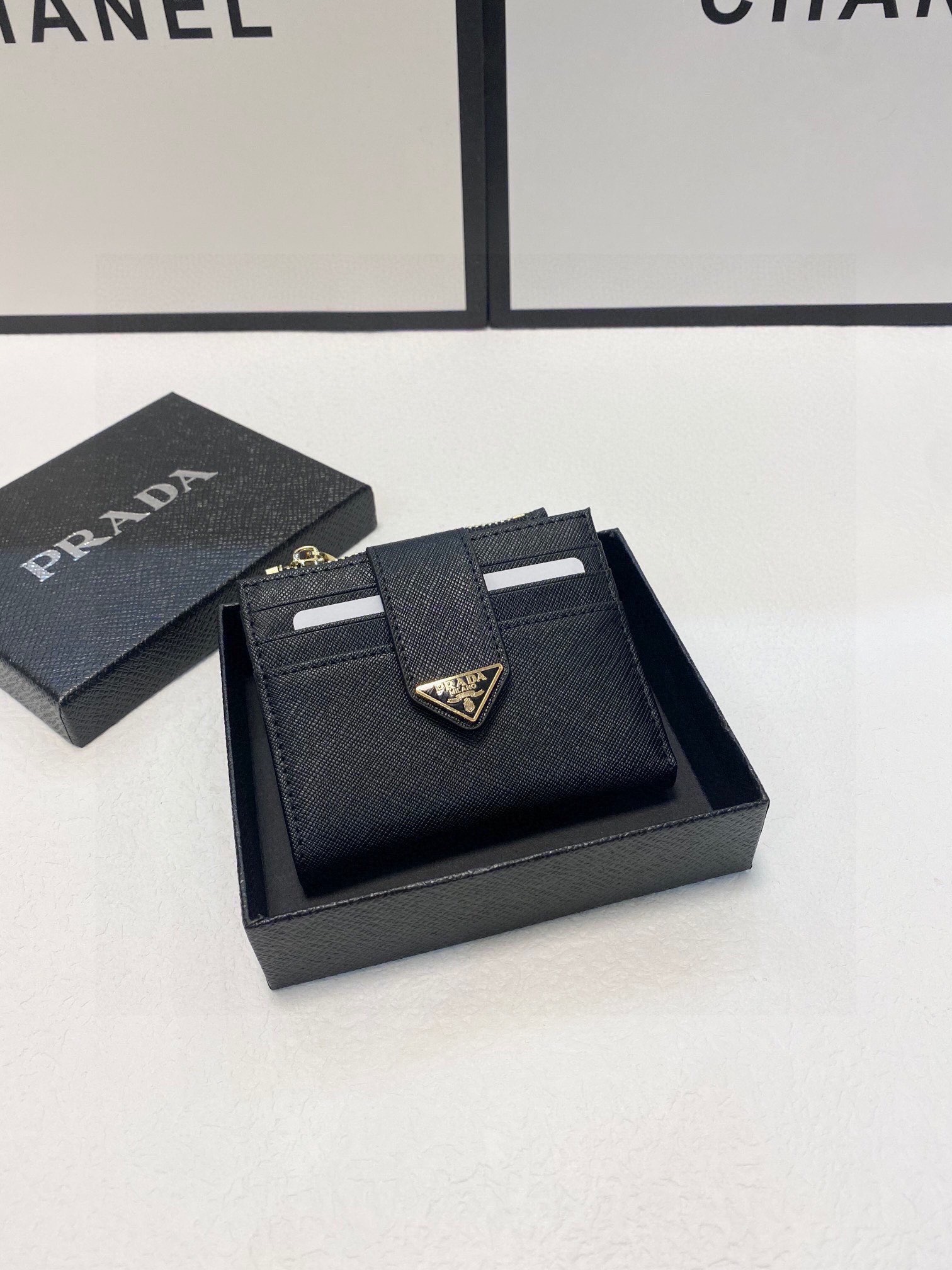 pra-wallet-men-and-women-size-10x9-cm-4047