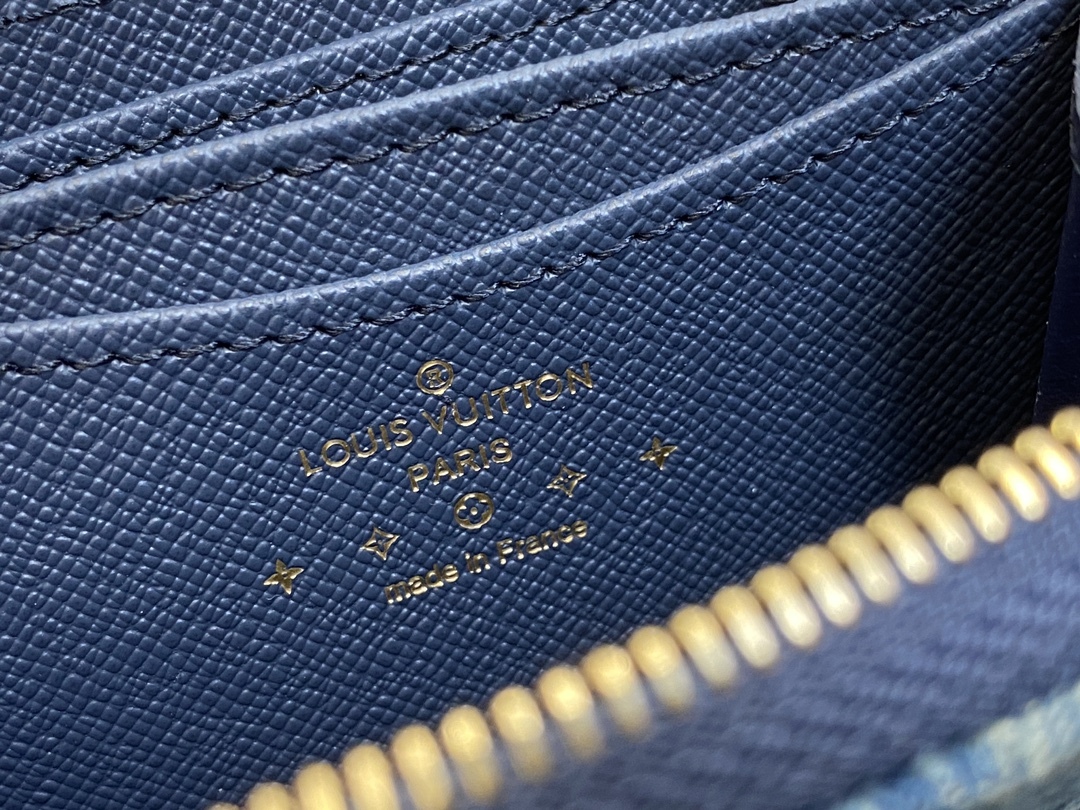 Louis new arrival Zippy Monogram denim wallet size: 11*8.5*2cm