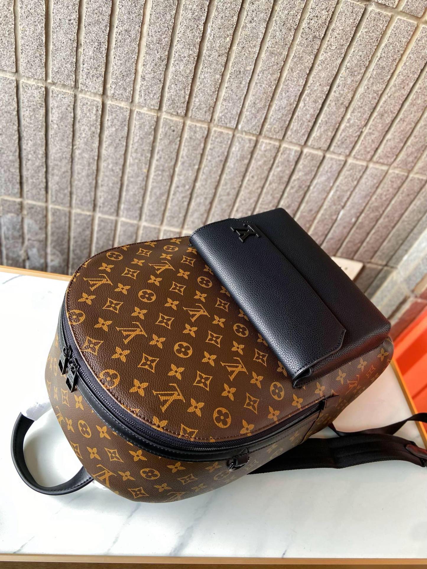 louis-new-arrival-aerogram-backpack-bag-size-43-x-30-x-14-cm-6275