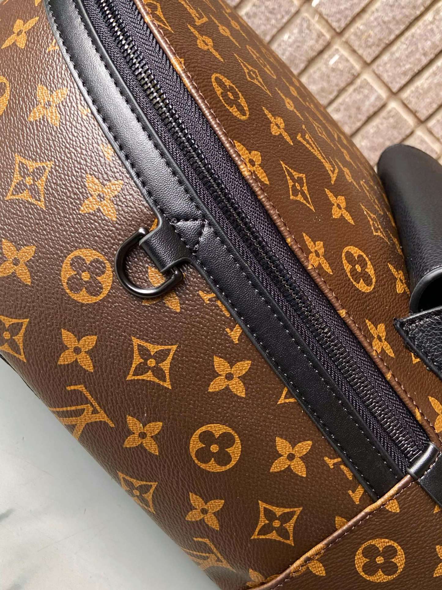 louis-new-arrival-aerogram-backpack-bag-size-43-x-30-x-14-cm-6275