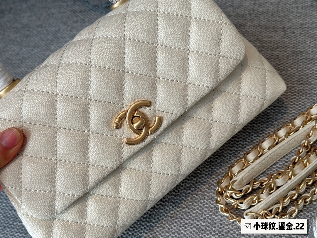 CC new arrival coco handle caviar leather size : 23*13cm