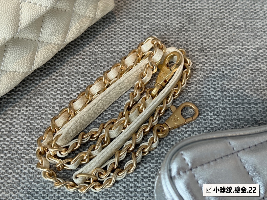 CC new arrival coco handle caviar leather size : 23*13cm