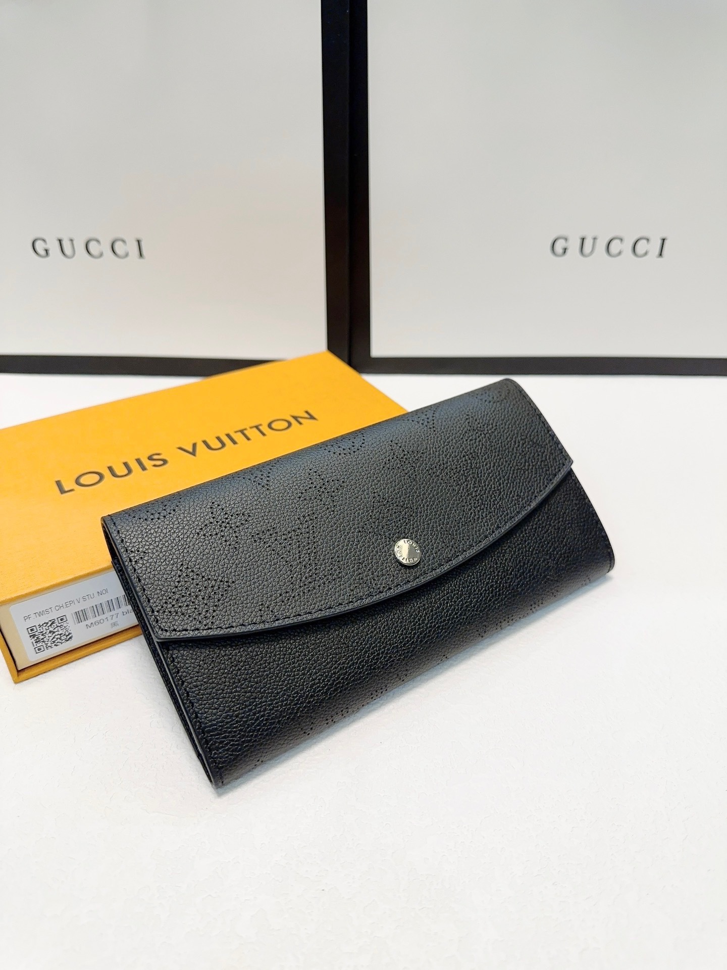 louis-new-arrival-wallet-size-19x10-cm-4295
