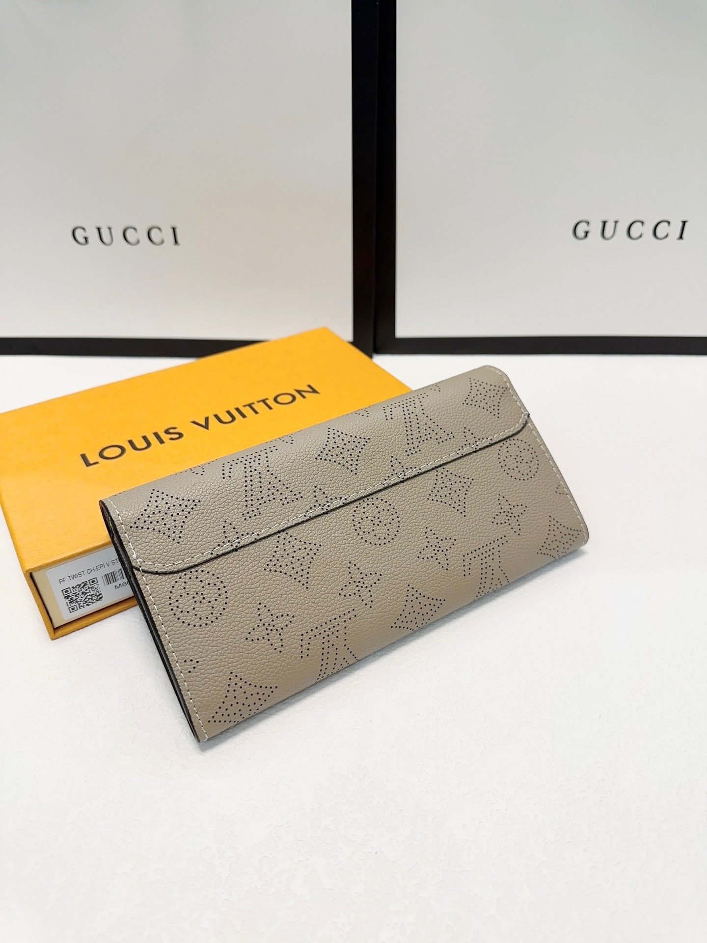 louis-new-arrival-wallet-size-19x10-cm-4295