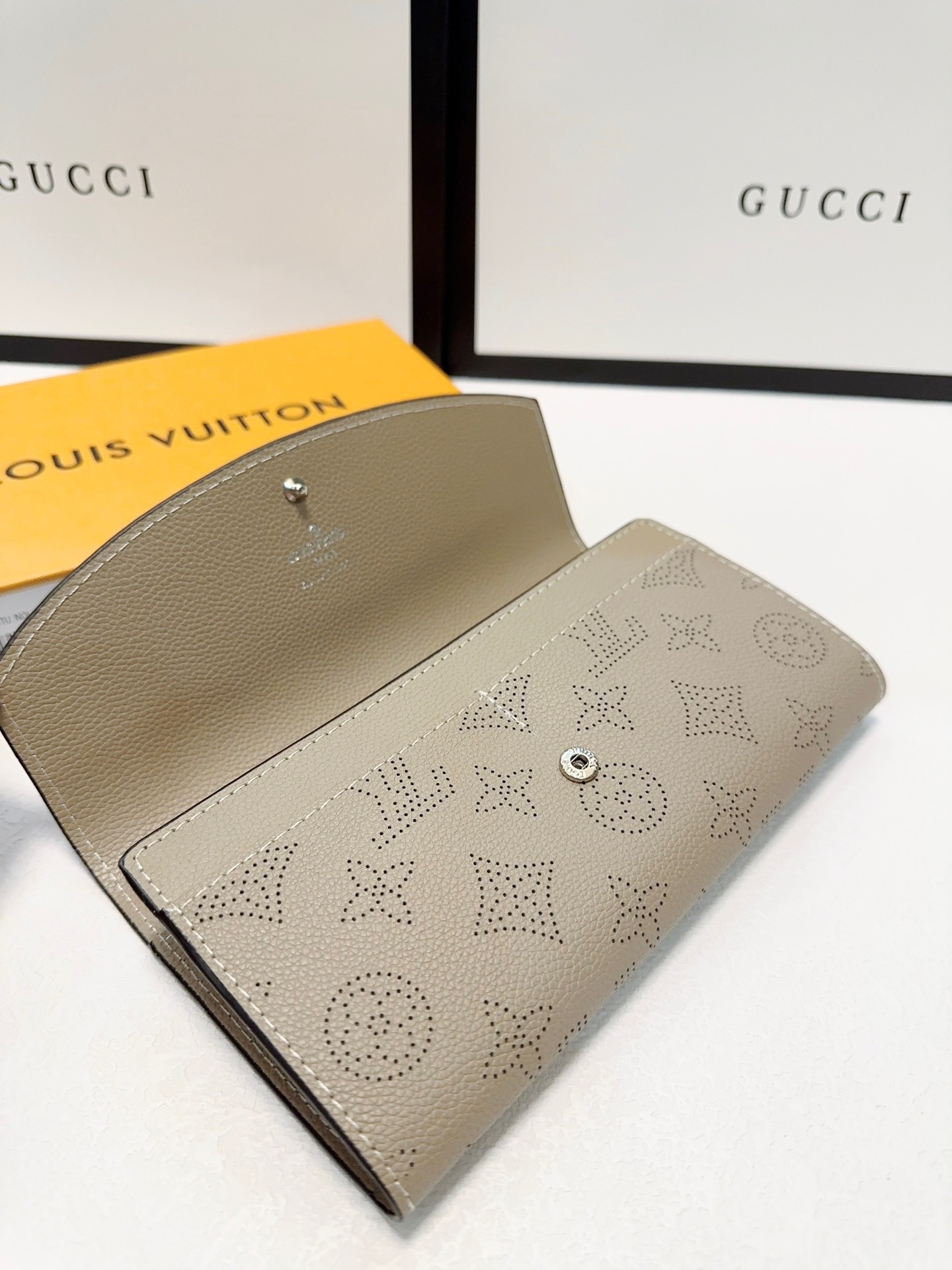 louis-new-arrival-wallet-size-19x10-cm-4295