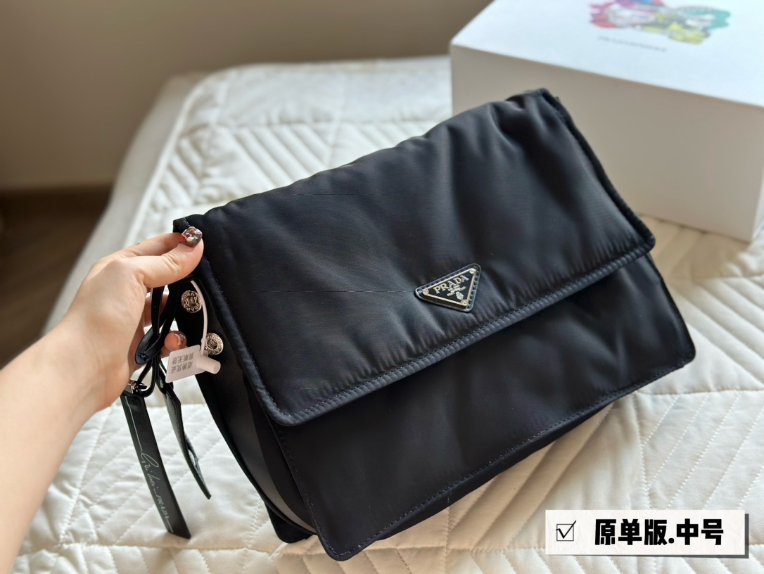 pra-invites-x-cini-boeri-bag-6146