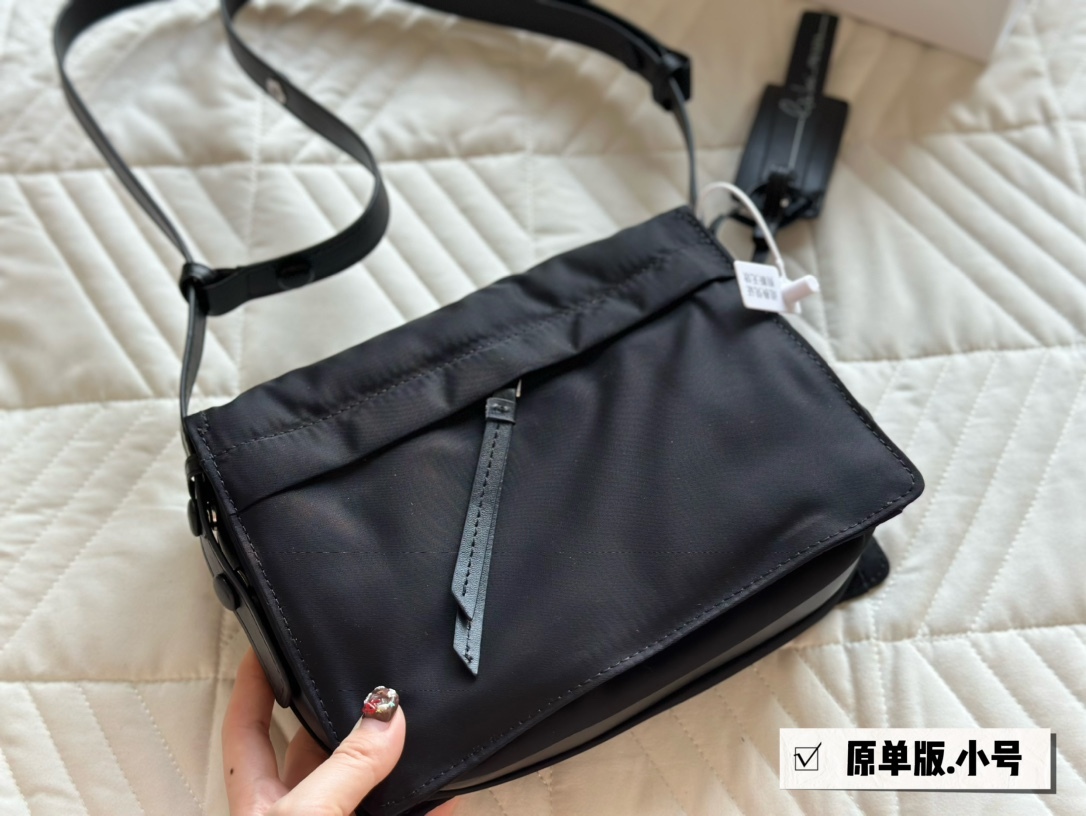 pra-invites-x-cini-boeri-bag-6146