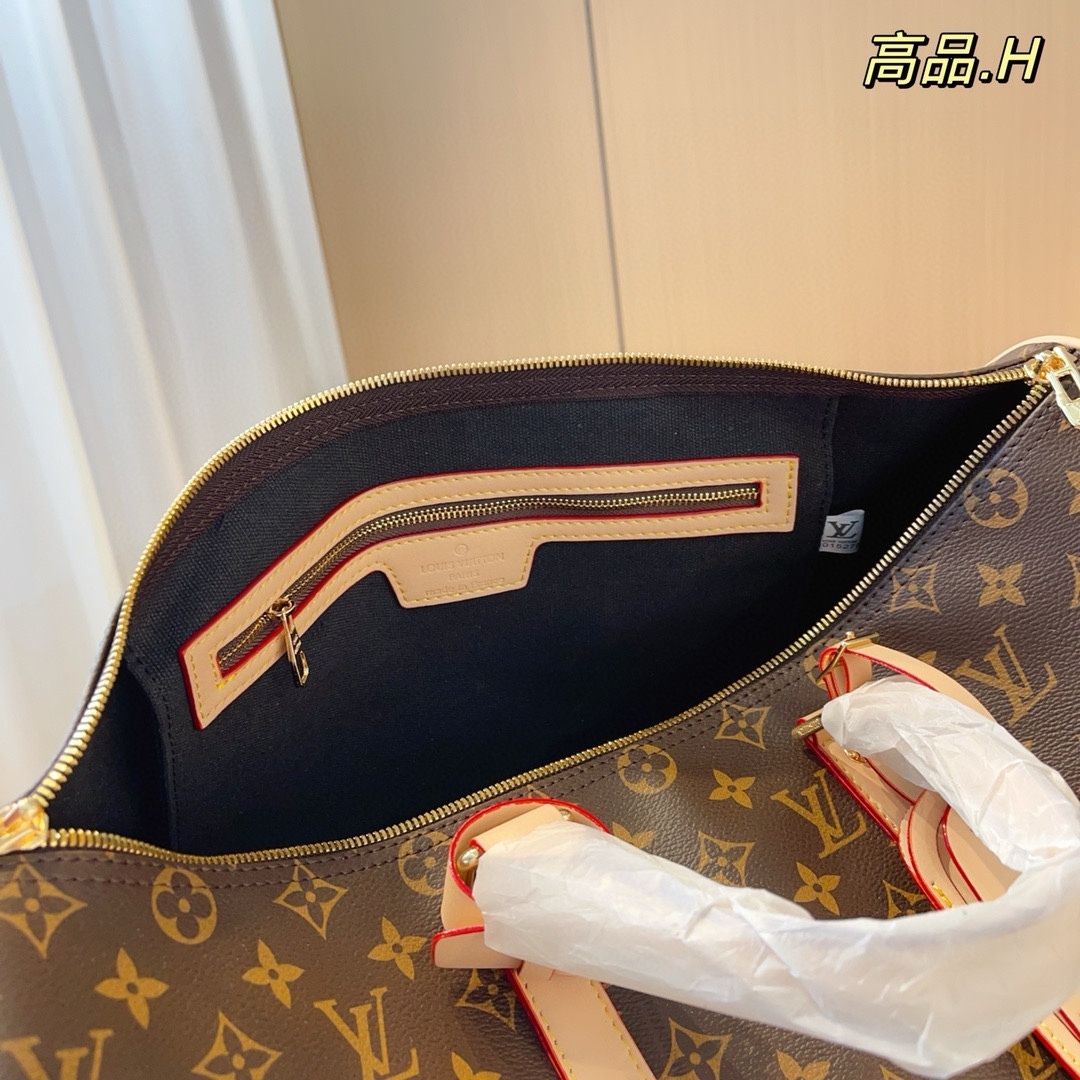 Louis keepall bag size : 45*21*24cm