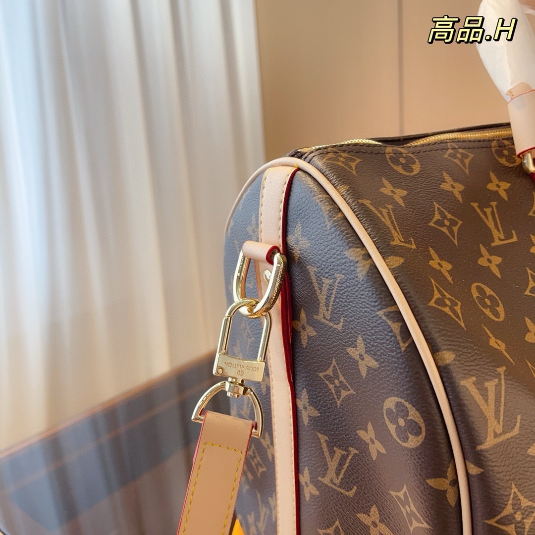 Louis keepall bag size : 45*21*24cm