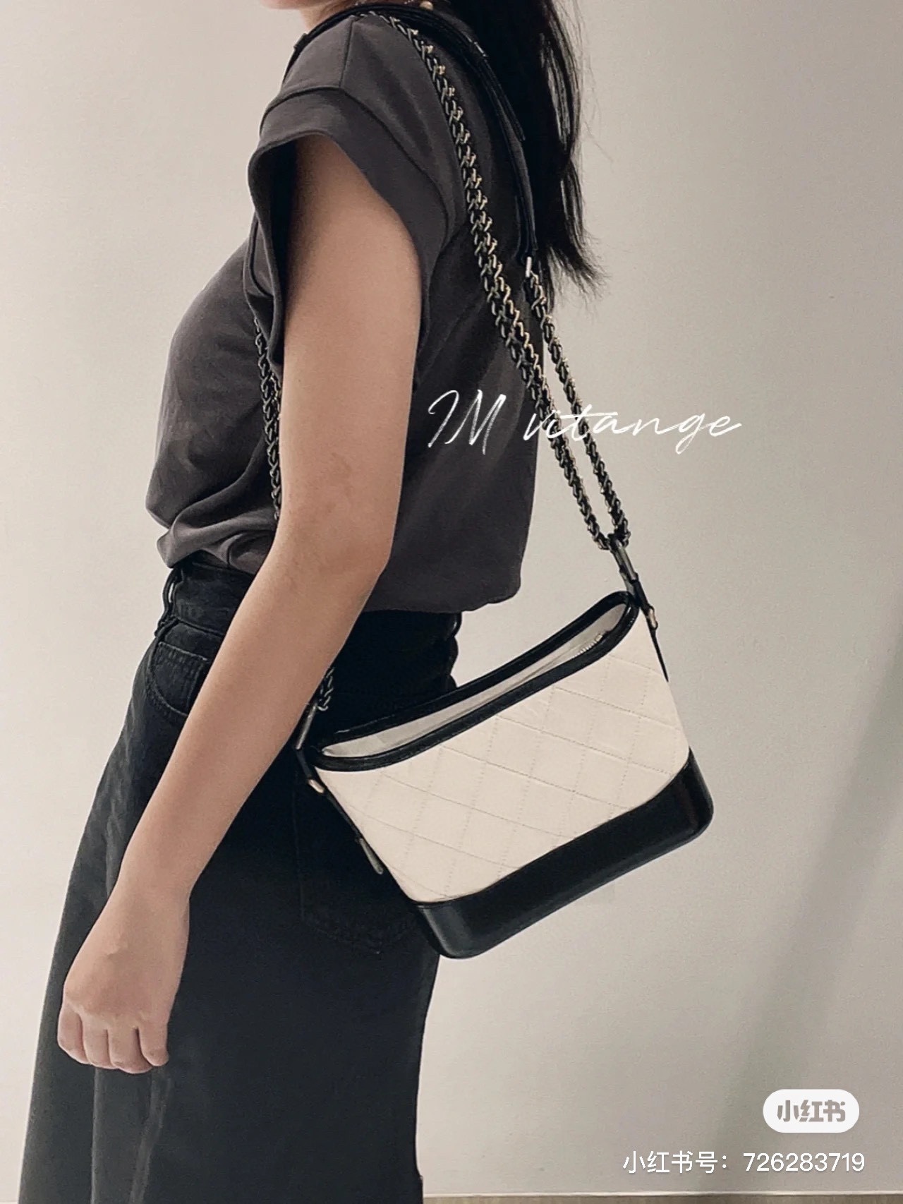 cc new arrival bag size: 20-16-8cm