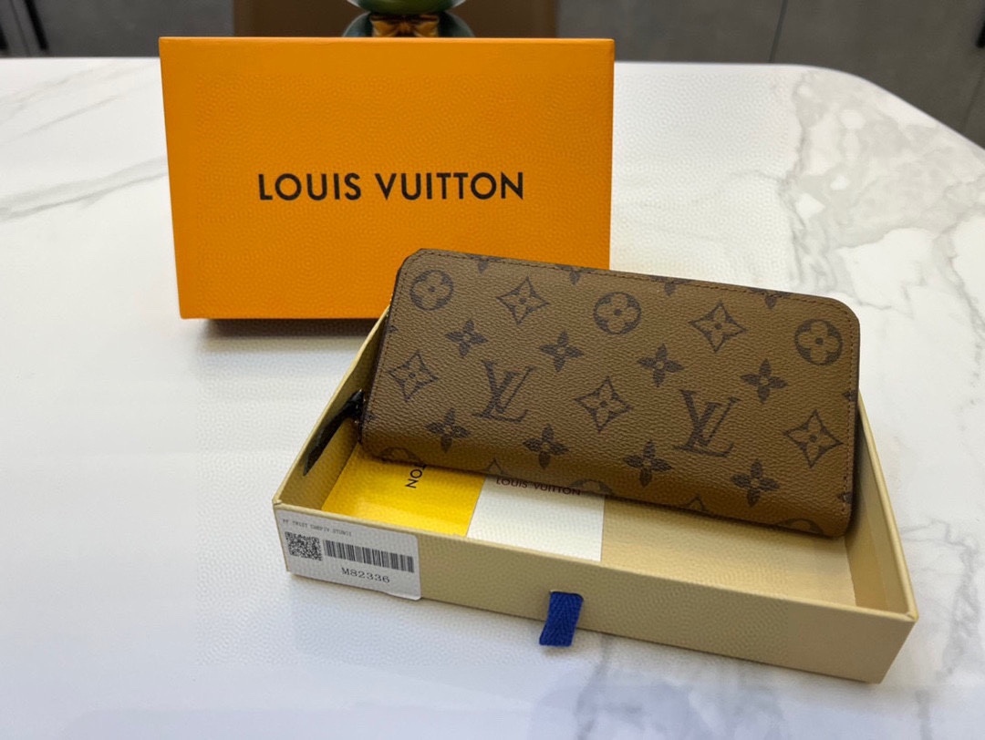 Louis new arrival Monogram Reverse wallet size : 20*9*2cm
