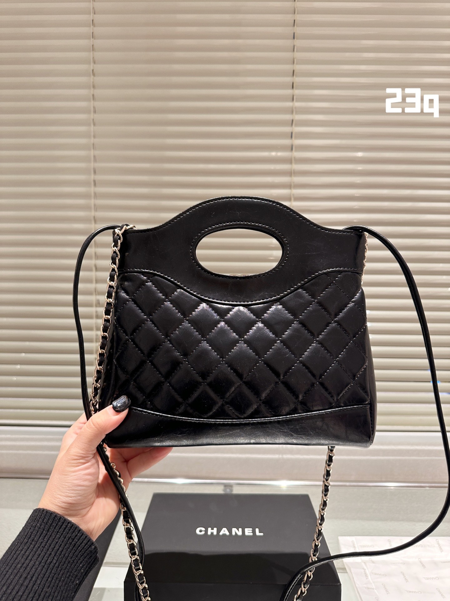 cc 31bag new arrival women bag size: 23 cm