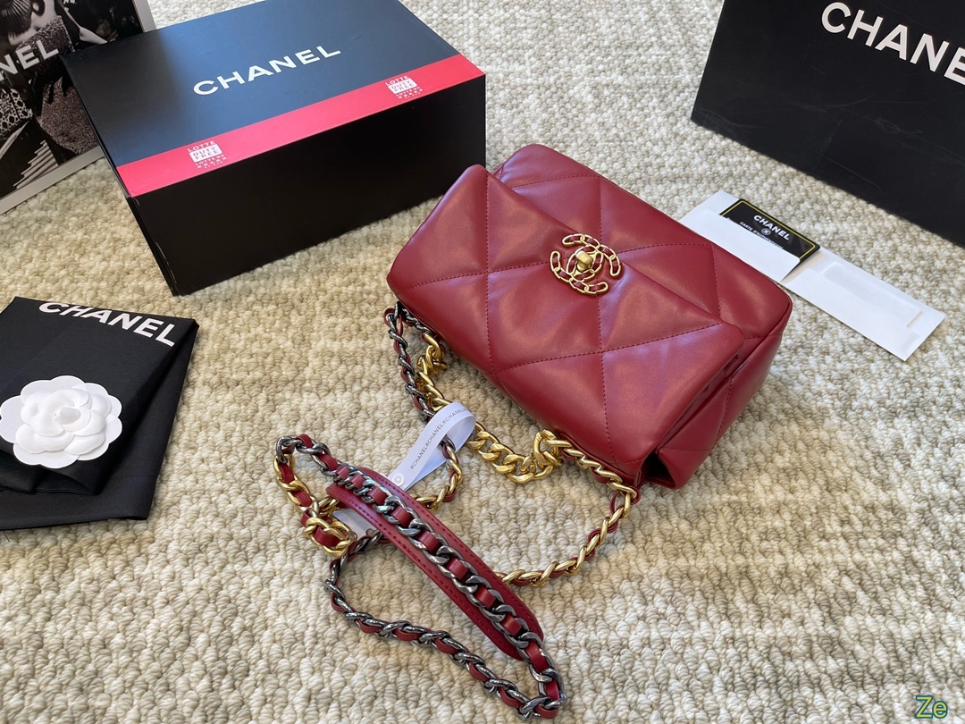 CC 19bag new arrival women bag size : 25*16 cm