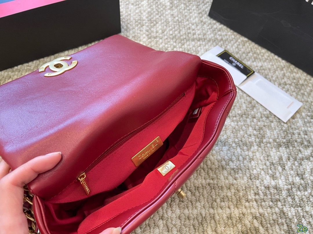 CC 19bag new arrival women bag size : 25*16 cm