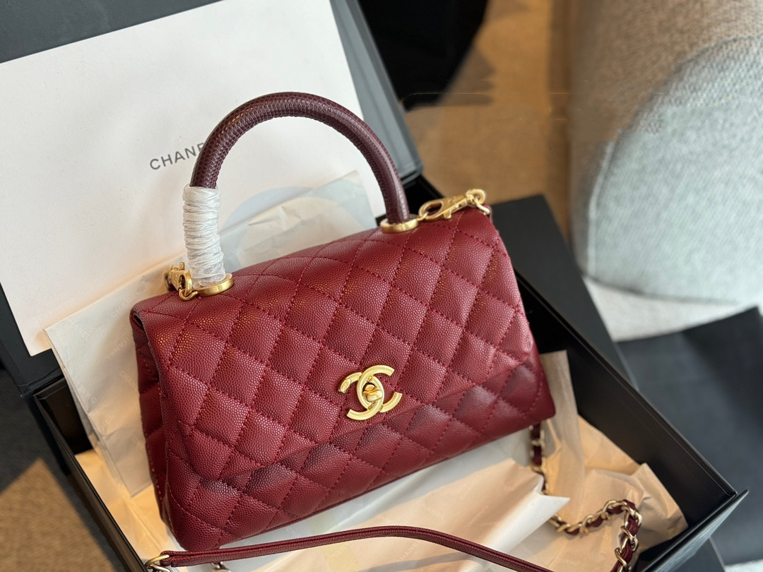 cc-coco-handle-caviar-leather-size-23-13cm-9804