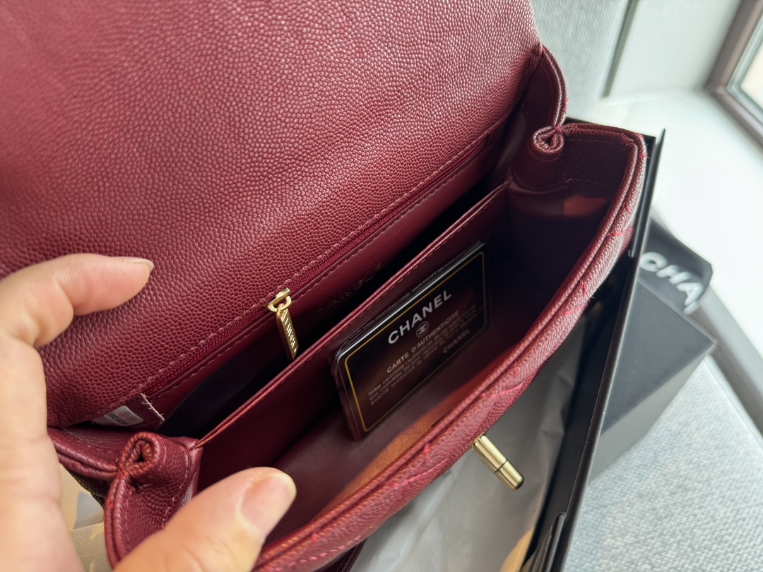 CC coco handle caviar leather size : 23*13cm