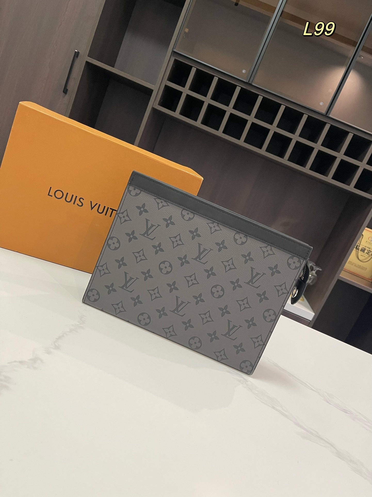 louis-toiletry-pouch-bag-size-26-20cm-8829