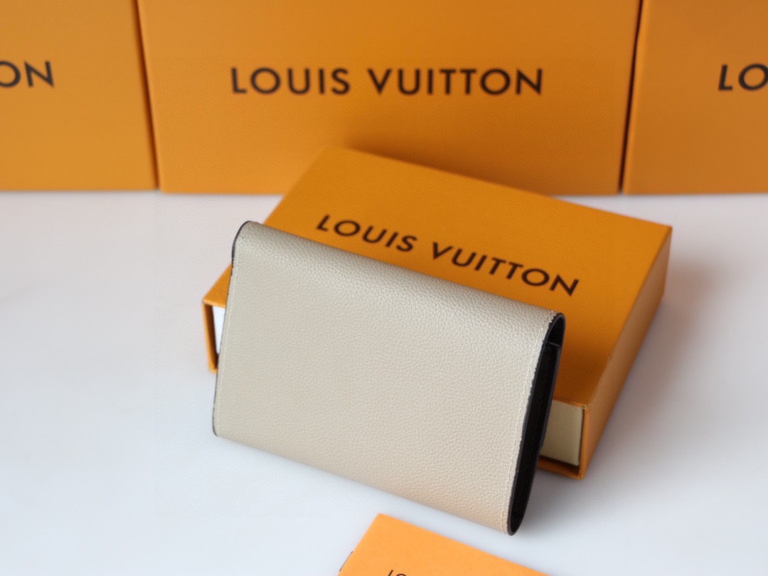louis-new-arrival-capucines-wallet-size-13-5-9-5-1-5cm-2772