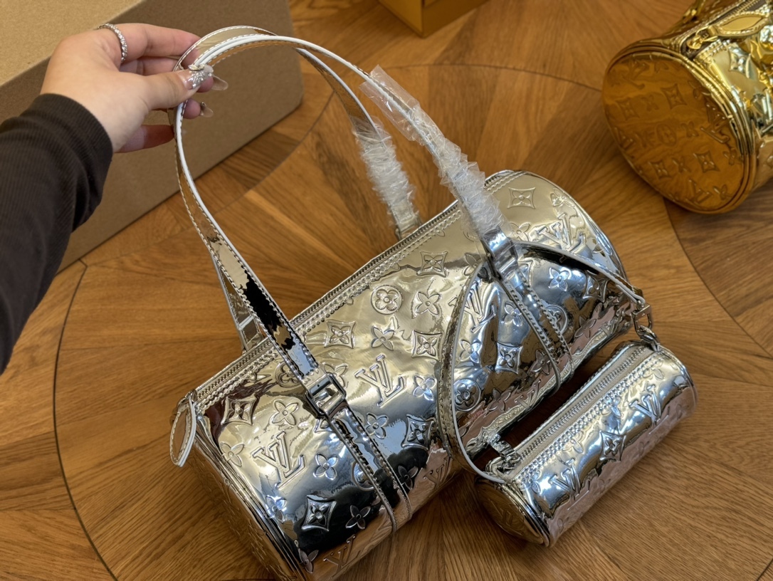 louis-new-arrival-men-and-women-bag-size-30-15cm-6691