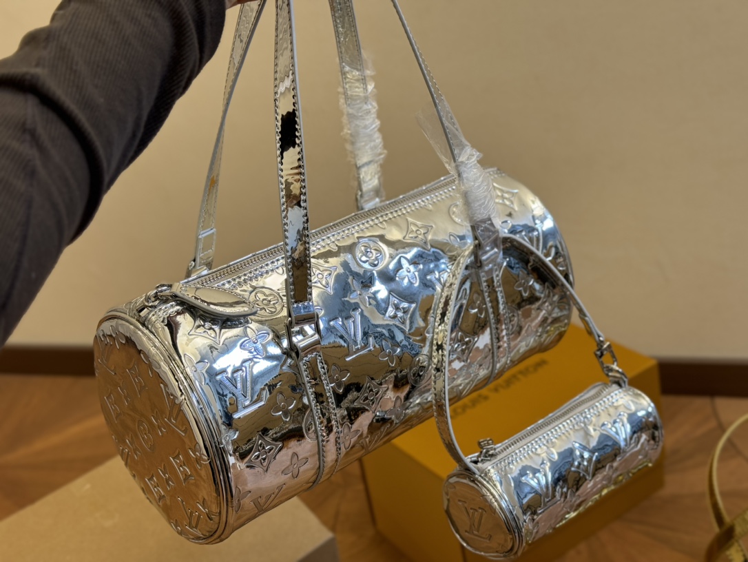 louis-new-arrival-men-and-women-bag-size-30-15cm-6691