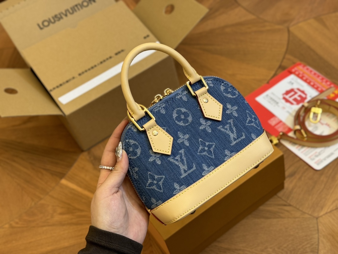 louis-alma-bb-denim-bag-size-20-14cm-4289