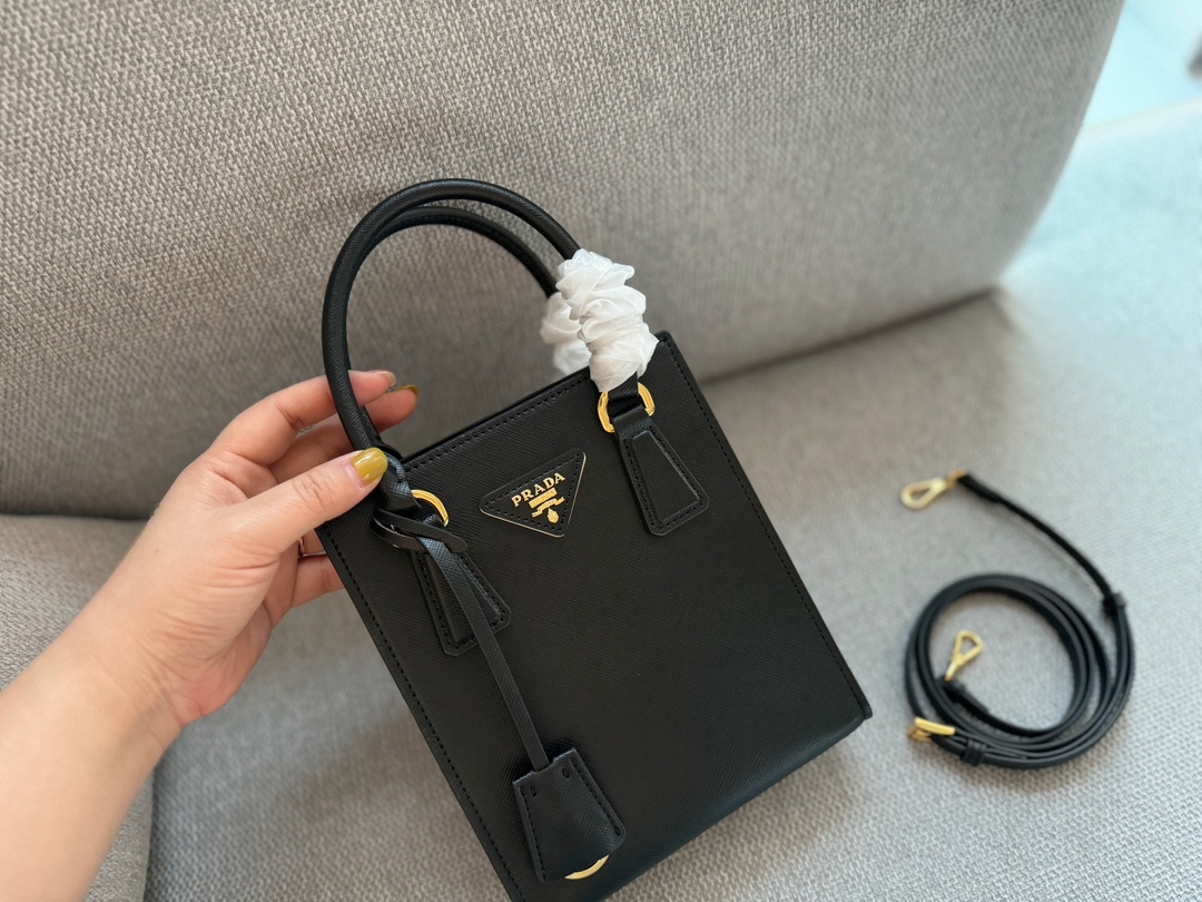 Pra new arrival tote bag size: 17*19cm