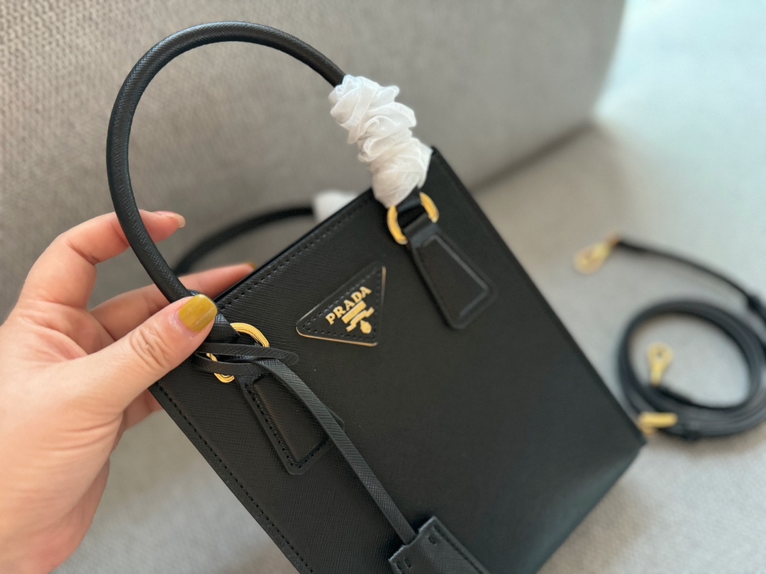 Pra new arrival tote bag size: 17*19cm