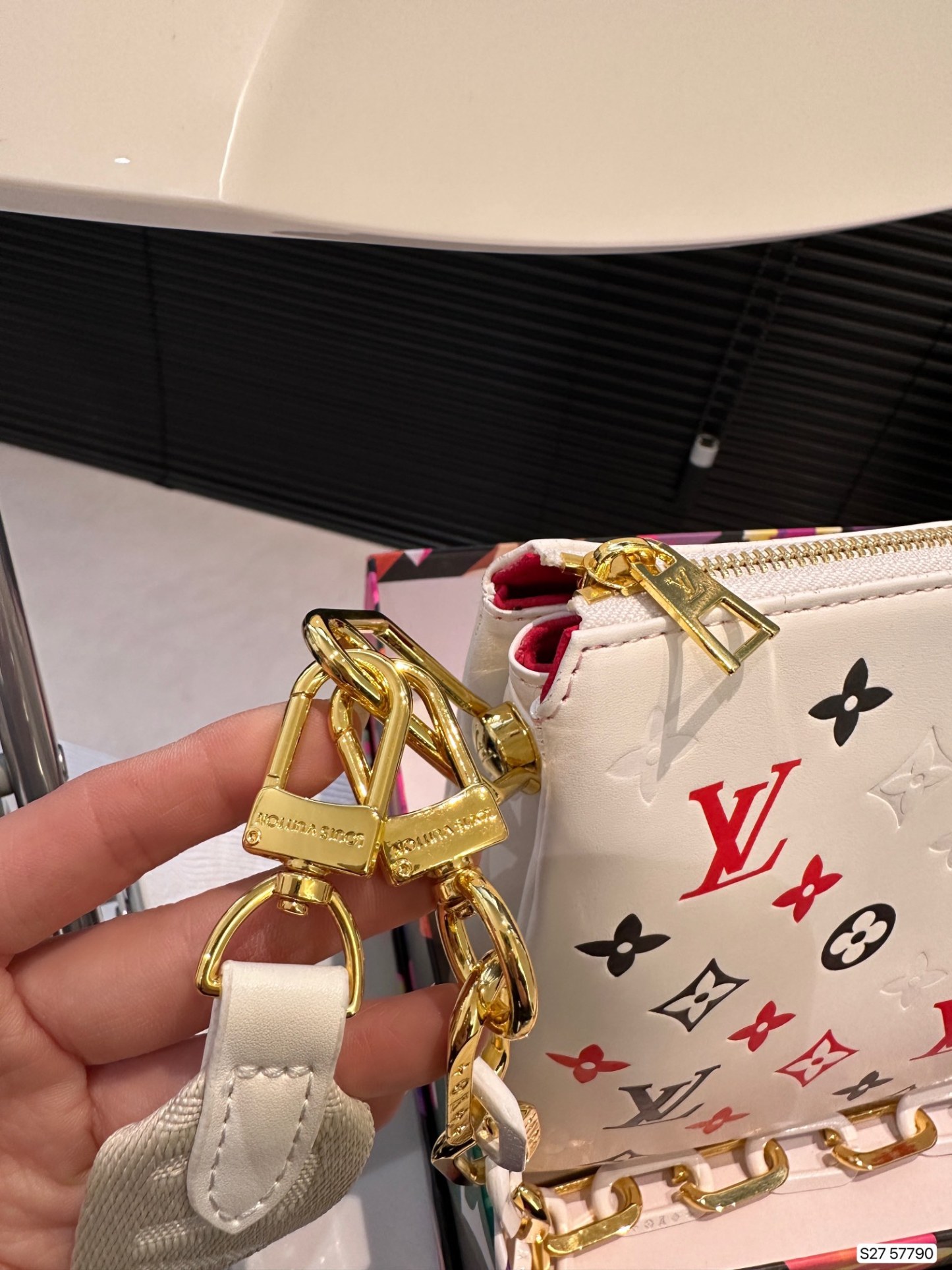 louis-new-arrival-cousin-bag-size-26-20-cm-4769