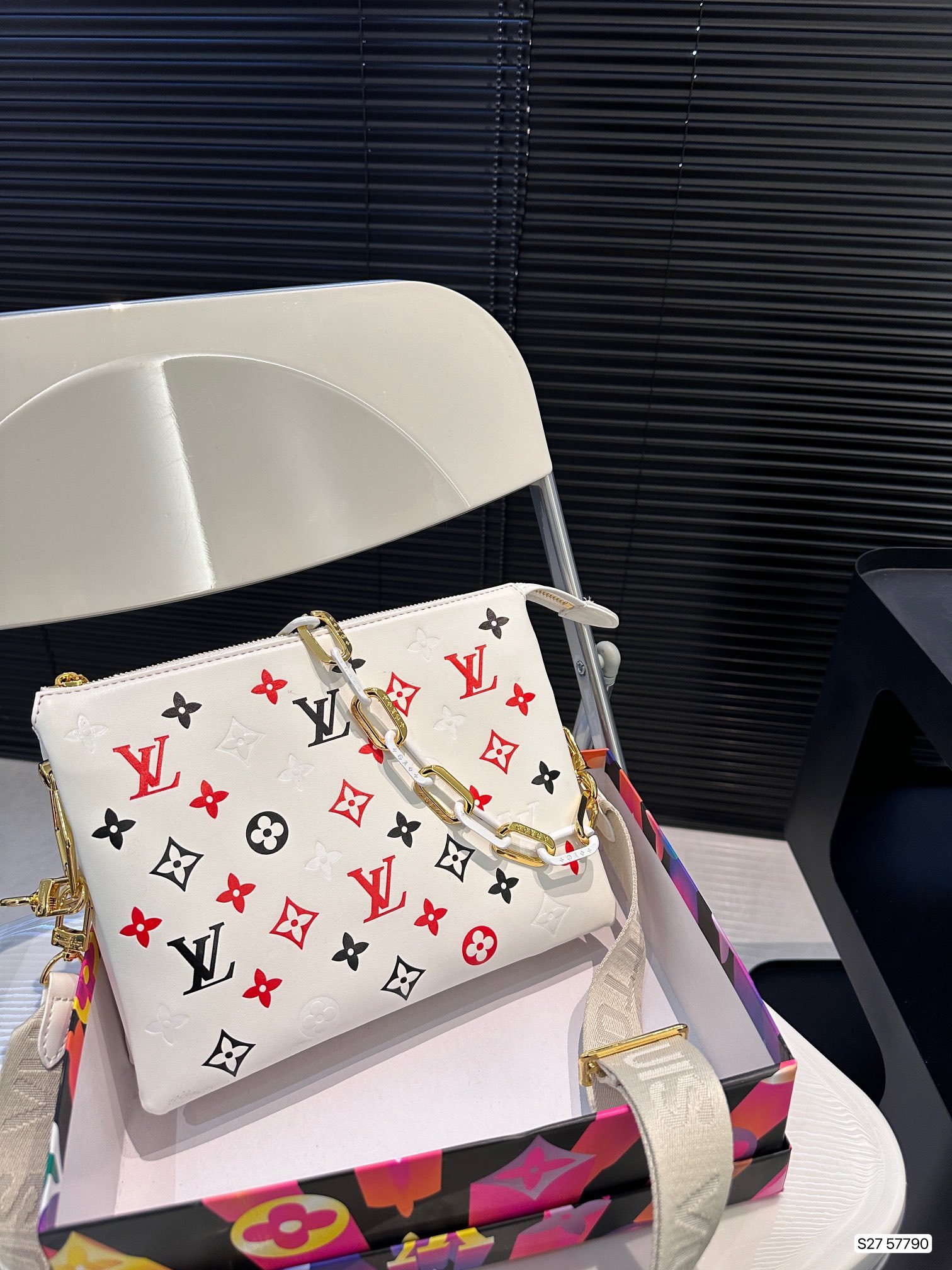 louis-new-arrival-cousin-bag-size-26-20-cm-4769