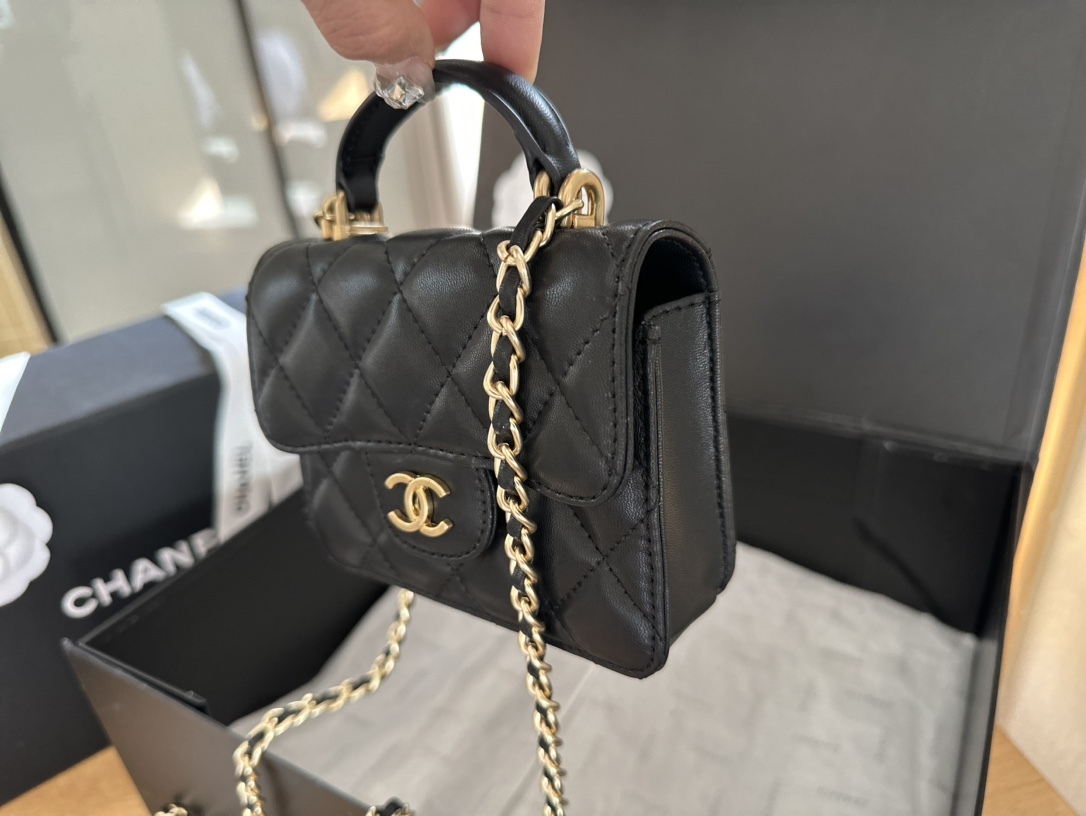 CC new arrival 24s mini bag size: 13*11 cm