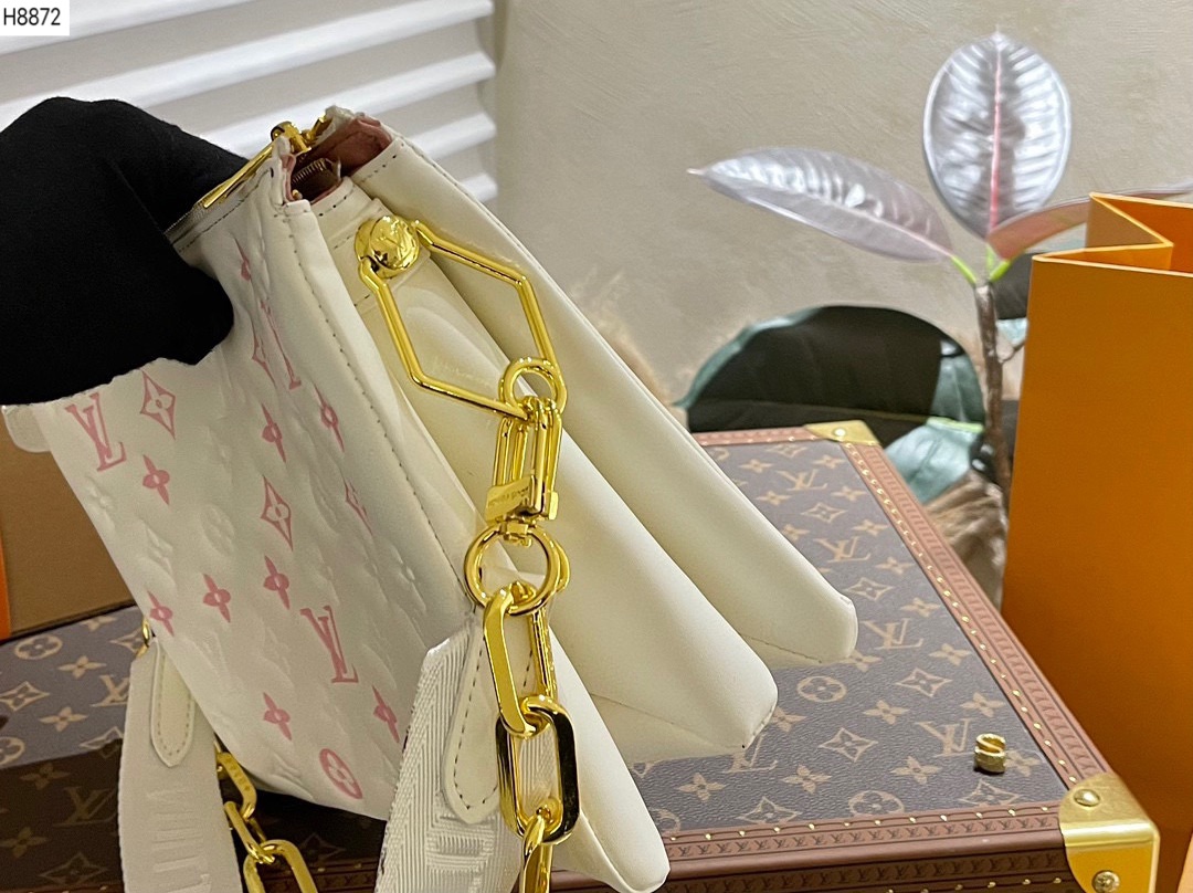 louis-new-arrival-coussin-bag-size-26-20-cm-6598