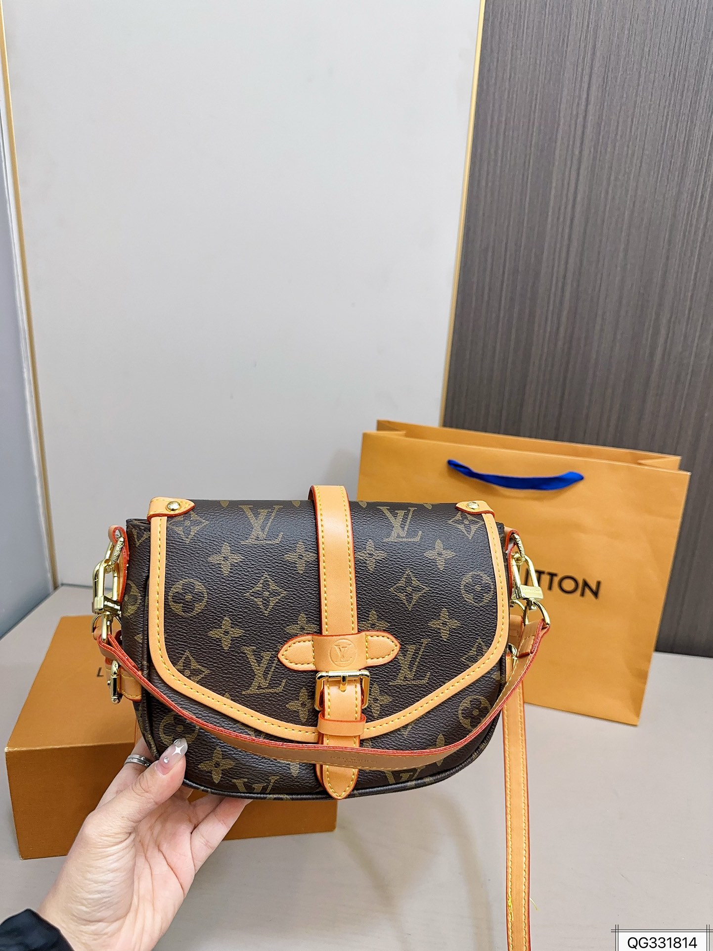 louis-saumur-bb-mini-bag-size-21-17-cm-1865