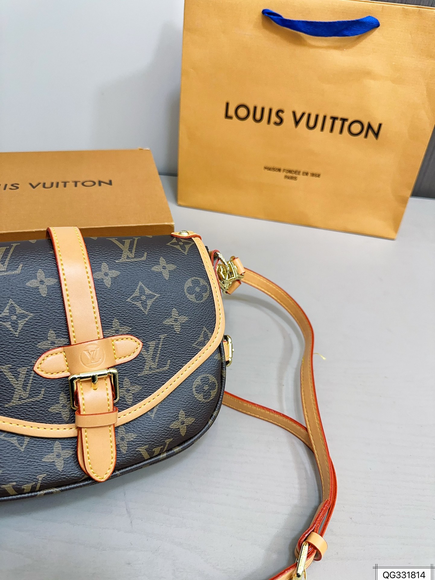 louis-saumur-bb-mini-bag-size-21-17-cm-1865