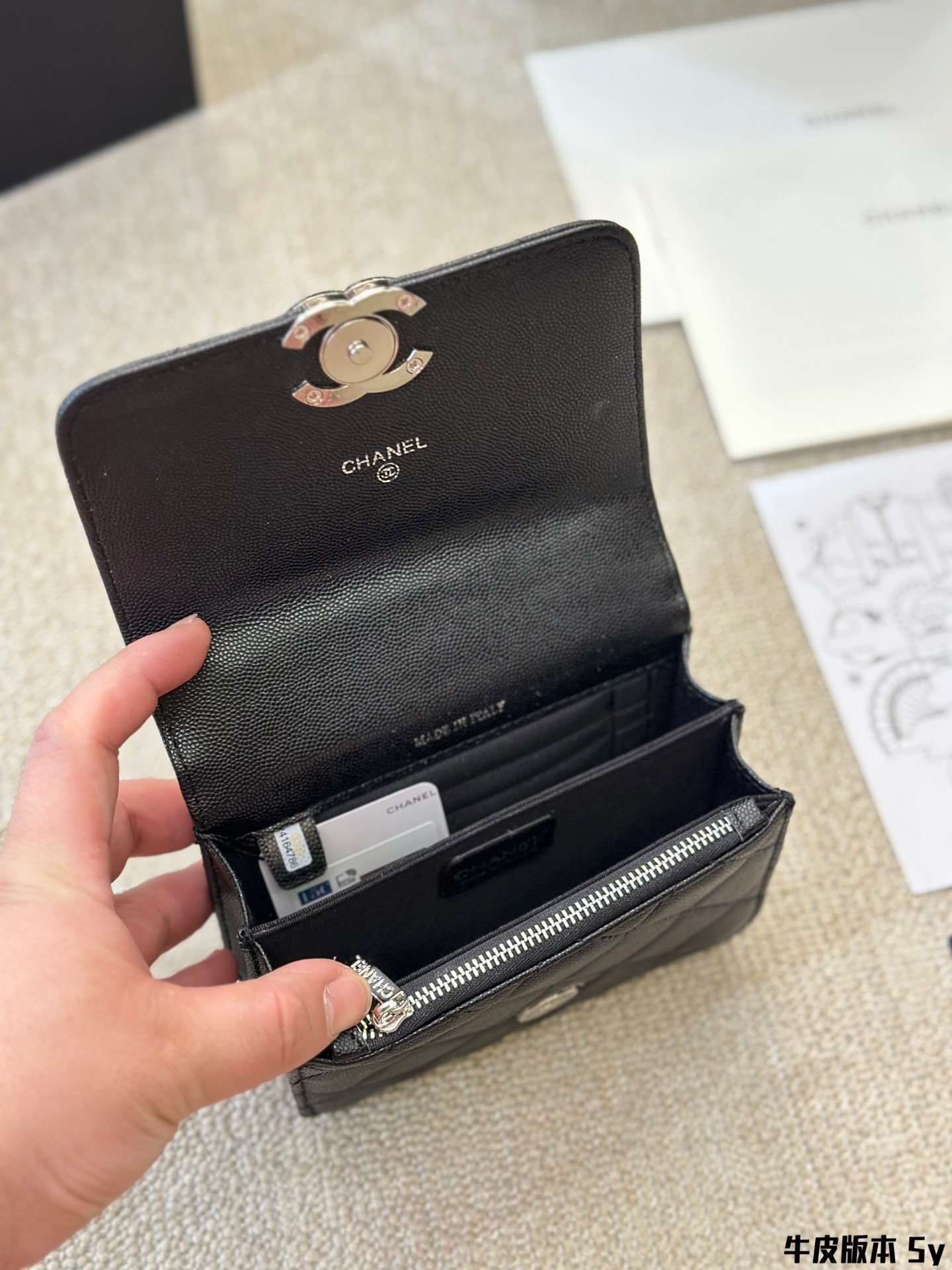 cc-new-arrival-handbag-caviar-leather-size-15-11cm-3308