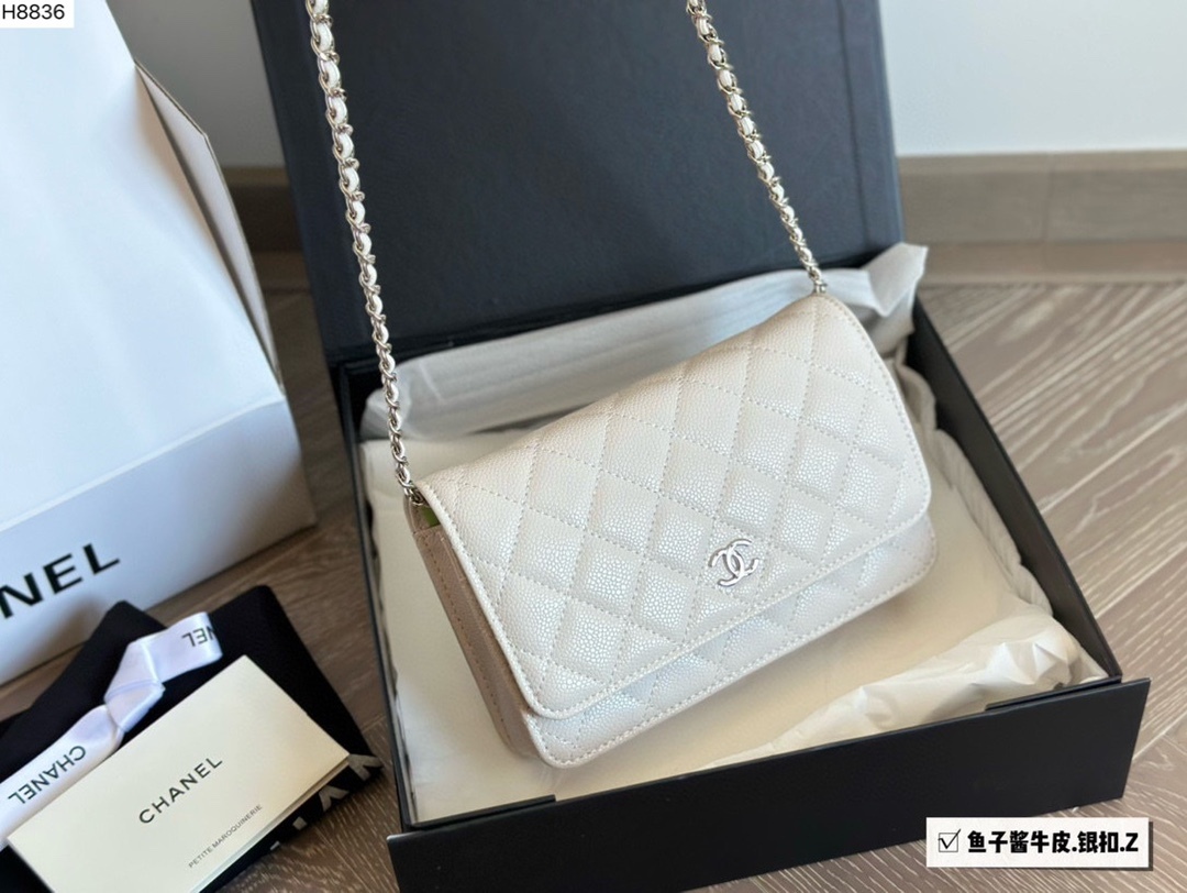 cc-new-arrival-woc-caviar-leather-bag-size-19-12cm-9970