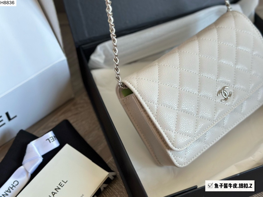 cc-new-arrival-woc-caviar-leather-bag-size-19-12cm-9970