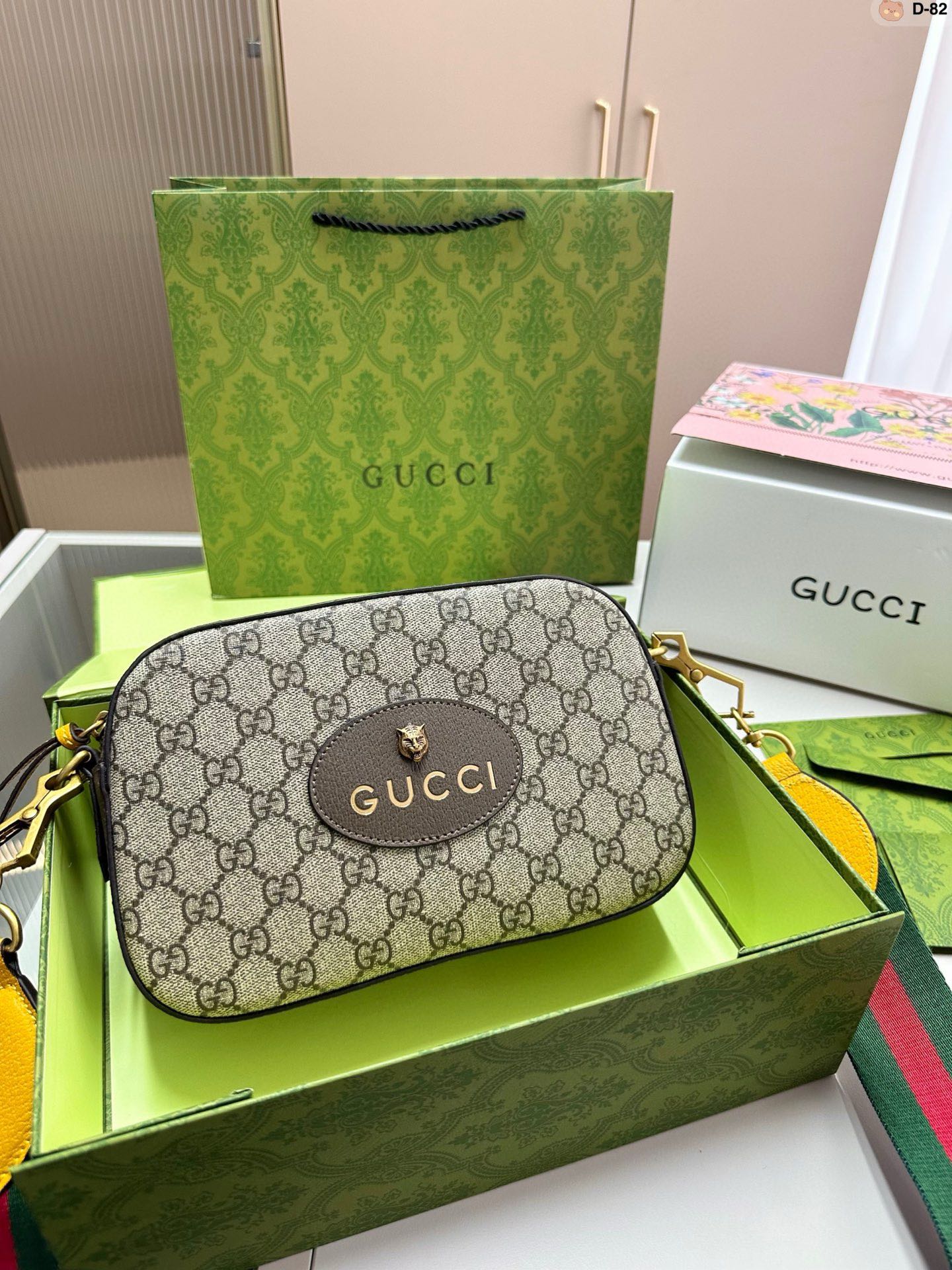 GG Marmont camera bag size: 22*8*15 cm