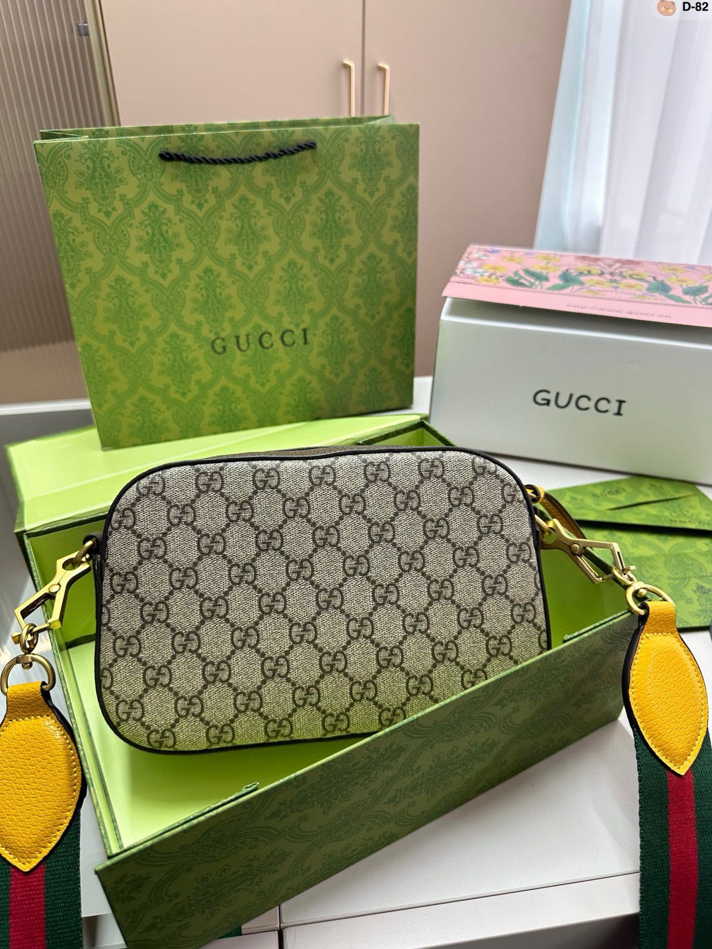 GG Marmont camera bag size: 22*8*15 cm