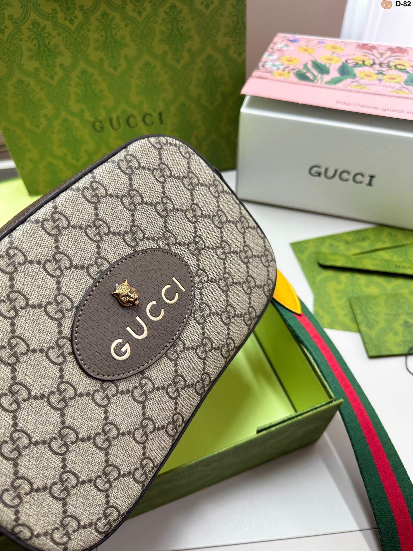 GG Marmont camera bag size: 22*8*15 cm