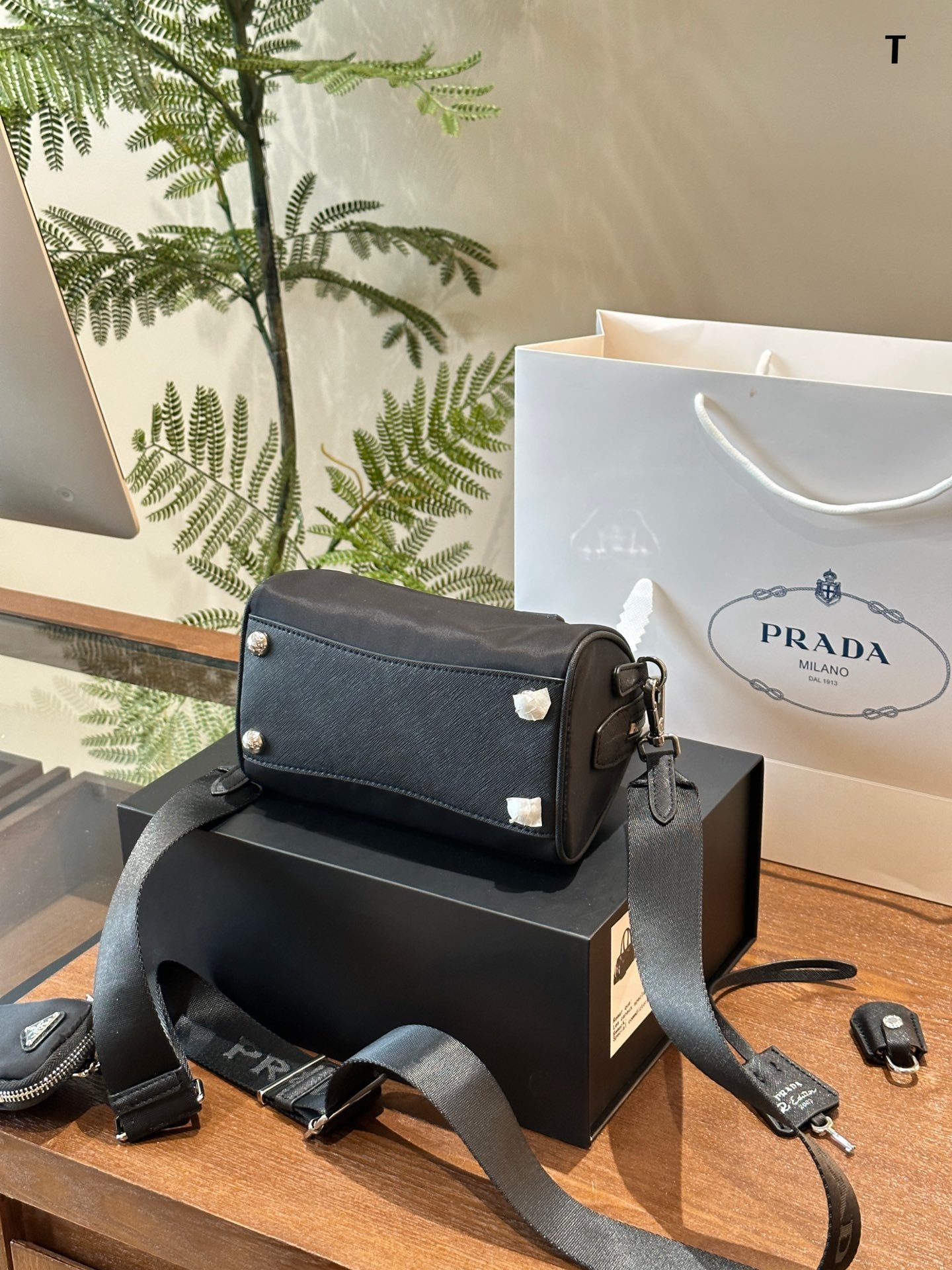 Pra new arrival boston crossbody bag size: 20/15/11 cm